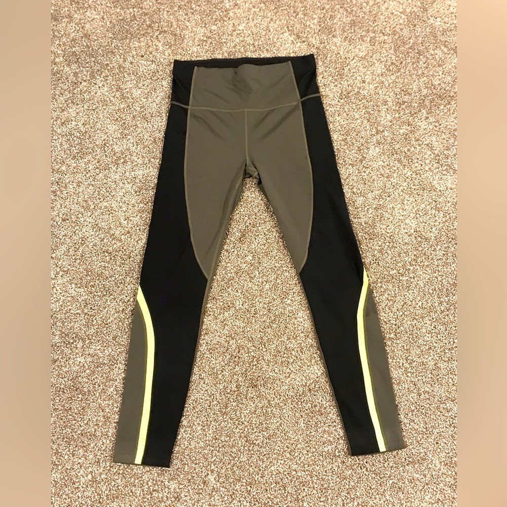 Athleta Legging Size Medium Tall
